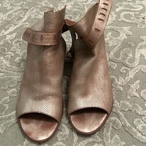 Genuine leather textured rose gold